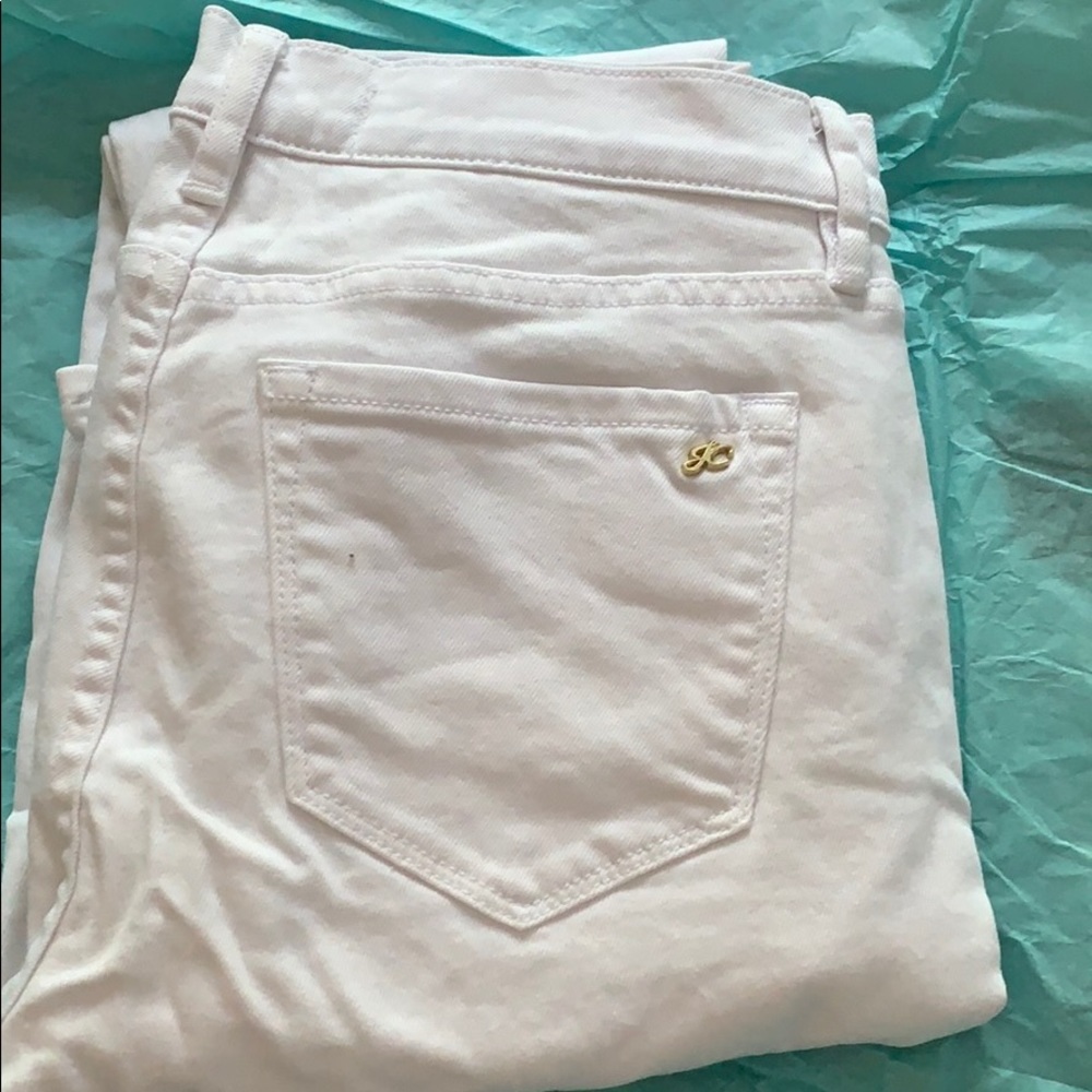 Juicy white jeans